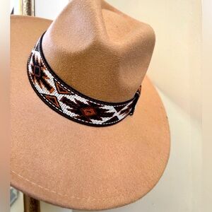 Western felt Ladies hat tan